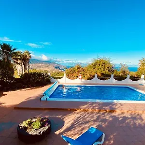 Villa Spacious Characterful With Spectacular Views In Quiet Rural Setting., Breña Alta